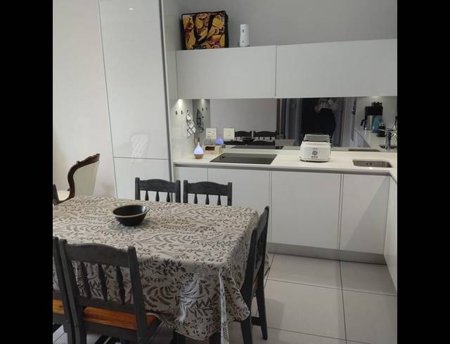 2 BEDROOM PROPERTY TO RENT IN HOUGHTON ESTATE